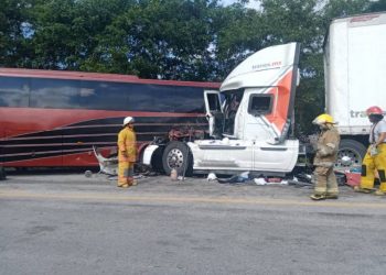 Choque en la carretera Chetumal – Escárcega dejó un saldo de siete heridos