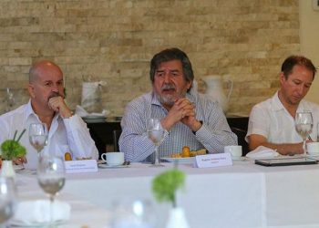 Sector turístico y privado reconoce la voluntad del gobierno municipal por ordenar 5ta. Av de Playa del Carmen