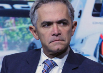 Vinculan a proceso a exfuncionario de Mancera por delito fiscal