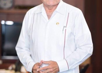 Llama José Luis Pech a la institucionalidad en Morena