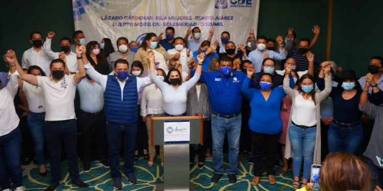 Liderazgos panistas van con Mayuli