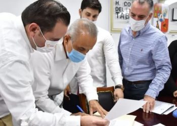 Carlos Merino endeuda a Tabasco con mil 200 mdp
