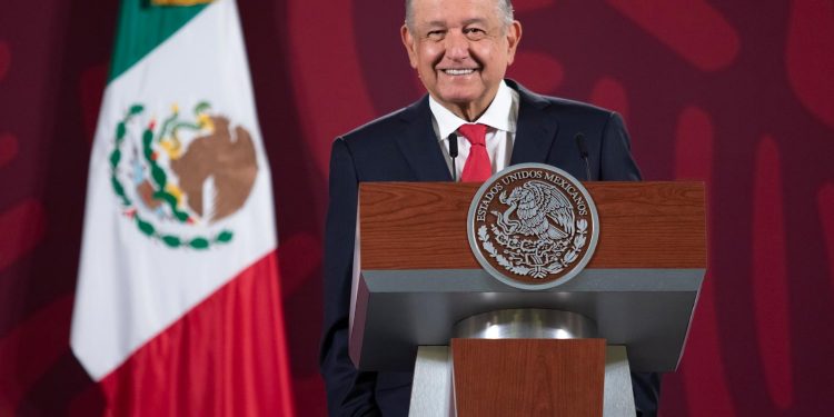 “Ya pasó lo más difícil”, dice AMLO; desea salud y bienestar a mexicanos en el 2022
