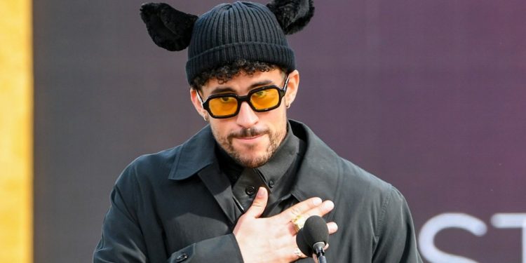Bad Bunny rompe récord como el artista más escuchado en Spotify