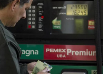 Los precios se elevarán por el incremento al IEPS en el combustible