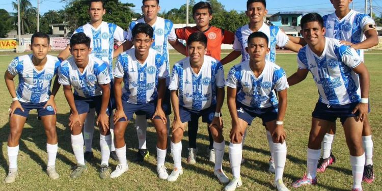 Deja morir Lili Campos a Puerto Aventuras FC y lo desafilian del fútbol profesional