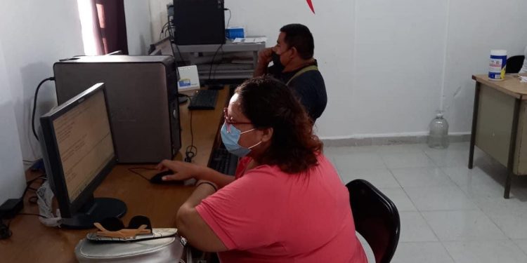 Deudas siguen ahogando a microempresarios