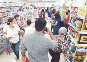 Comerciantes estiman un cierre de ganancias de 220 mdp por el día de Reyes Magos
