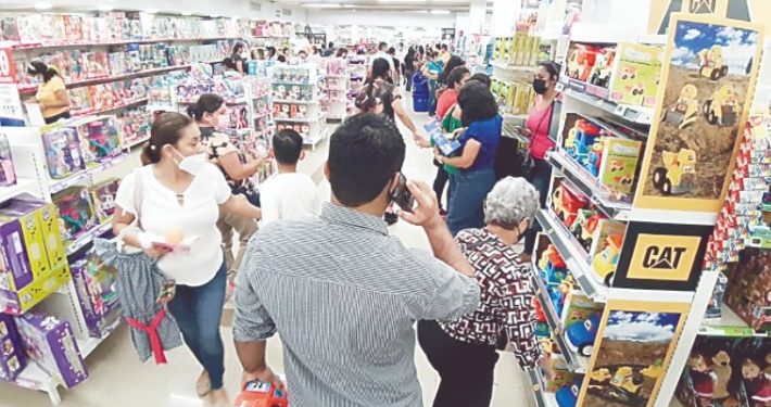 Comerciantes estiman un cierre de ganancias de 220 mdp por el día de Reyes Magos