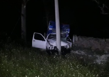 Accidente vehicular en la carretera de José María Morelos deja dos lesionados