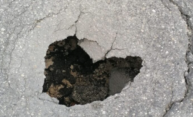 Protección Civil reporta nuevo socavón en tramo carretero entre Playa del Carmen y Tulum