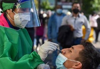 Hasta 8 mil contagios de Covid-19 o variantes Ómicron diarios en Cozumel