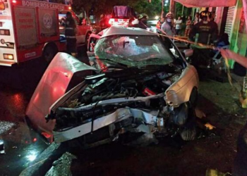 Conductor imprudente cobra la vida de dos personas y deja cuatro lesionados