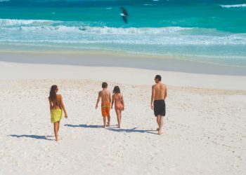 La Secretaría de Turísmo busca promocionar doce destinos turísticos del Caribe Mexicano a nivel Internacional