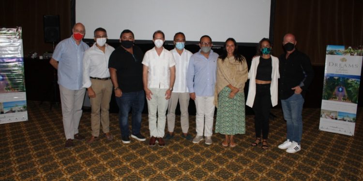 Ratifica AHT a David Ortiz Mena como presidente para un segundo periodo