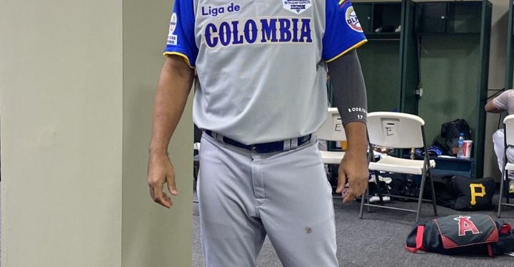 Reynaldo el bate más encendido de la Serie del Caribe