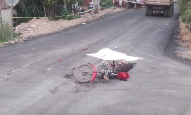 Joven de 15 años muere tras ser atropellado por un camión de volquete