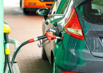 Se mantienen estables los precios de los combustibles en los primeros días del 2022