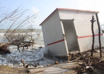 Más de 20 casas son destruidas por el mar en una comunidad de Tabasco