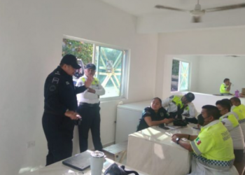 SIDESOL capacita a elementos policiacos de Tulum