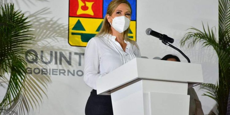 Lili Campos se niega a transparentar contrato de 353 millones de pesos