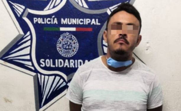 Detienen a hombre por posesión de drogas en Playa del Carmen