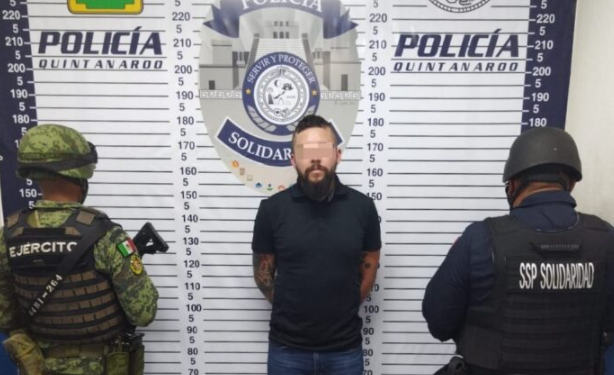 Detienen a sujeto por portación de armas durante operativo en Playa del Carmen