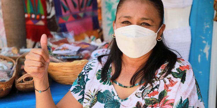 Inicia Isla Mujeres semana en color amarillo