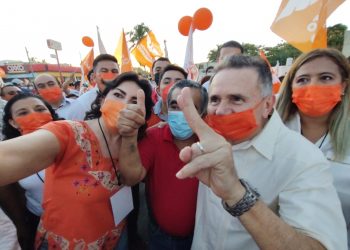 Cierra José Luis Pech pasarela de registros