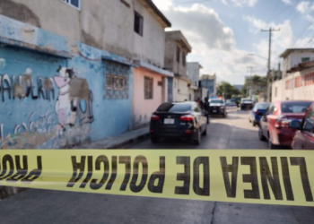 Investigan presunto homicidio en cuartería de Cancún