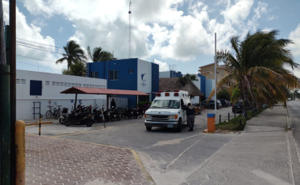 Muere hombre mientras buceaba en Puerto Juárez