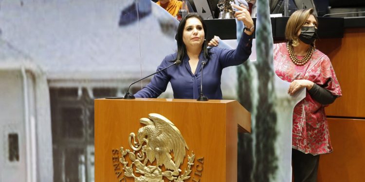 “Senadores de Morena han traicionado a la patria” Mayuli Martínez
