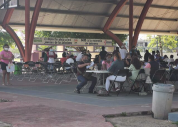 Continúa la aplicación de refuerzos contra el Covid-19 en población de 40 años en Cancún