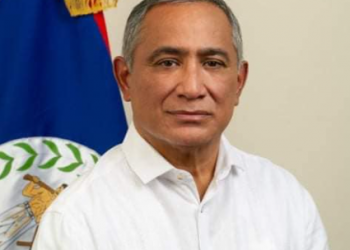Primer ministro de Belice sale por segunda vez positivo a Covid-19