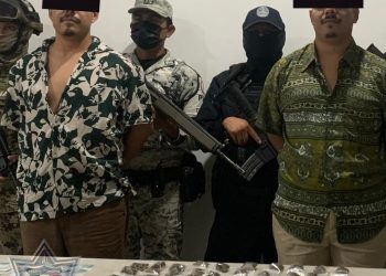 Atrapan a dos hombres con drogas en la zona hotelera de Tulum