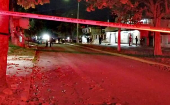 Asesinan de seis balazos a un hombre afuera de su domicilio en Chetumal