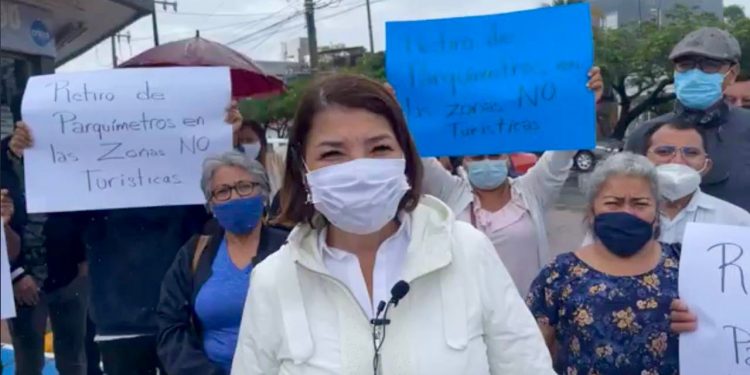 ¡Fuera parquímetros de la zonas populares de Solidaridad!