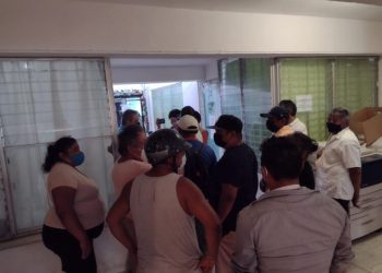Oídos sordos de la alcaldesa de Carrillo Puerto ante reclamos de extrabajadores