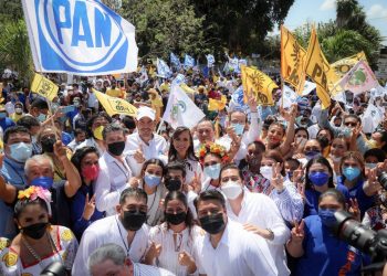 Laura Fernández solicita su registro como candidata a gobernadora de la coalición “Va por Quintana Roo”