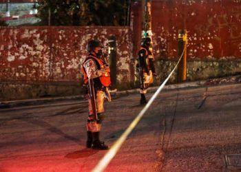 Hallan restos humanos abandonados en parque de Tijuana