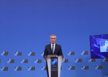 La OTAN activa plan de defensa en respuesta a la invasión Rusa