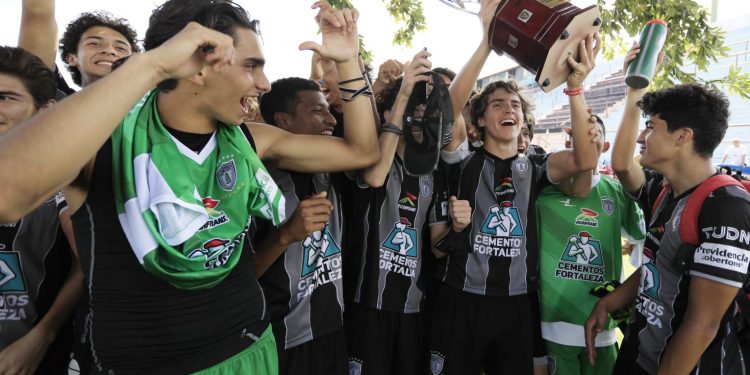 Cancún FC hace Equipo con la liga ‘Guillermo Cañedo’