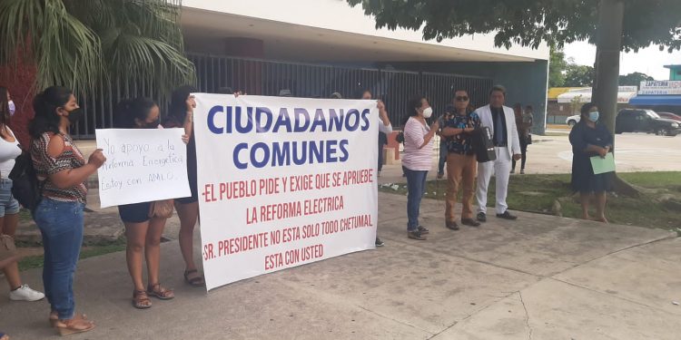 Mitín de apoyo para Reforma Eléctrica