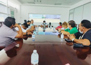 Firman convenio de colaboración taxistas de Cancún y Lázaro Cárdenas