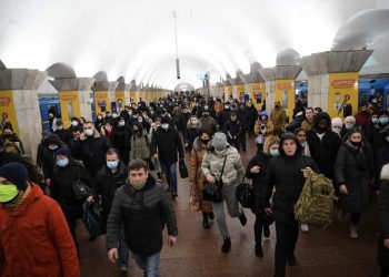 Comienza el éxodo en Ucrania