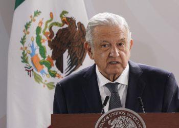 AMLO vincula la no intervención en decisiones de otros Países