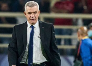 Cesa Rayados a Javier Aguirre