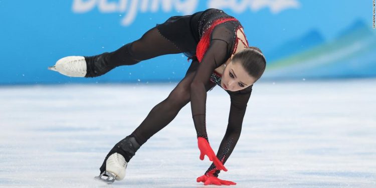 Kamila Valieva pierde la final en Juegos Olímpicos de Invierno 2022