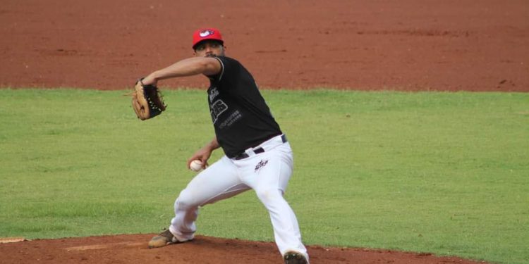 Elián Leyva va por la consolidación con Piratas de Campeche