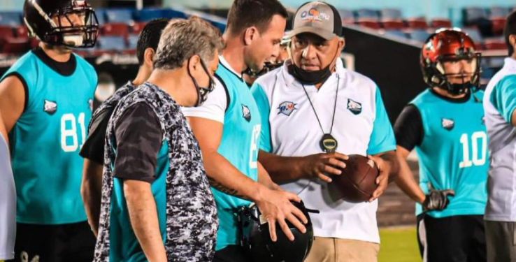 Tiburones Cancún sigue con su indefinición en torno a su entrenador en jefe: otra vez nuevo coach